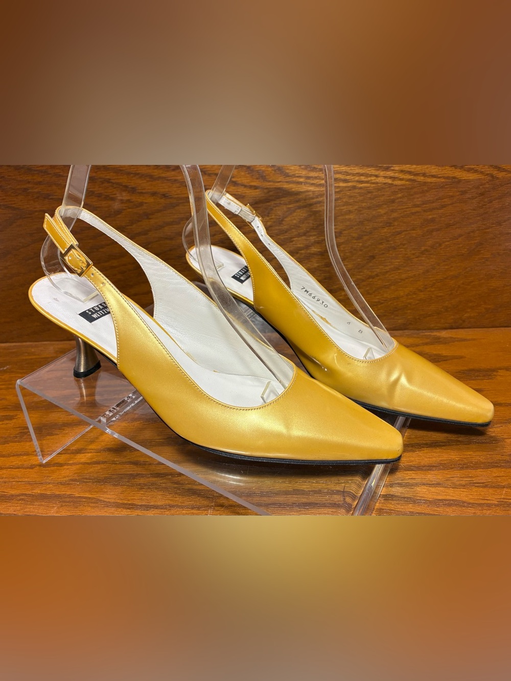 Y2K VTG Stuart Weitzman Gold Patent Leather Slingback Heels Gold Metal Heel 6